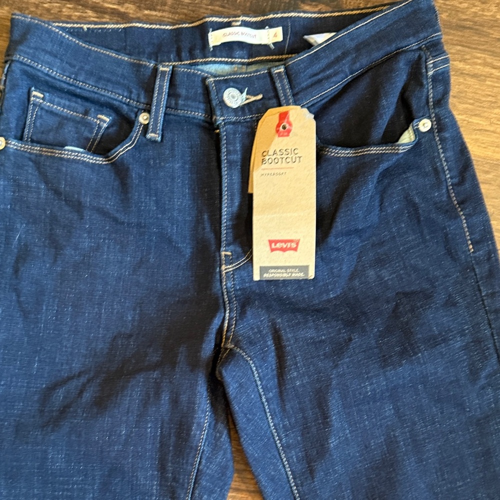 NWT Levi's Indigo Classic Bootcut Jeans - Picture 2 of 6